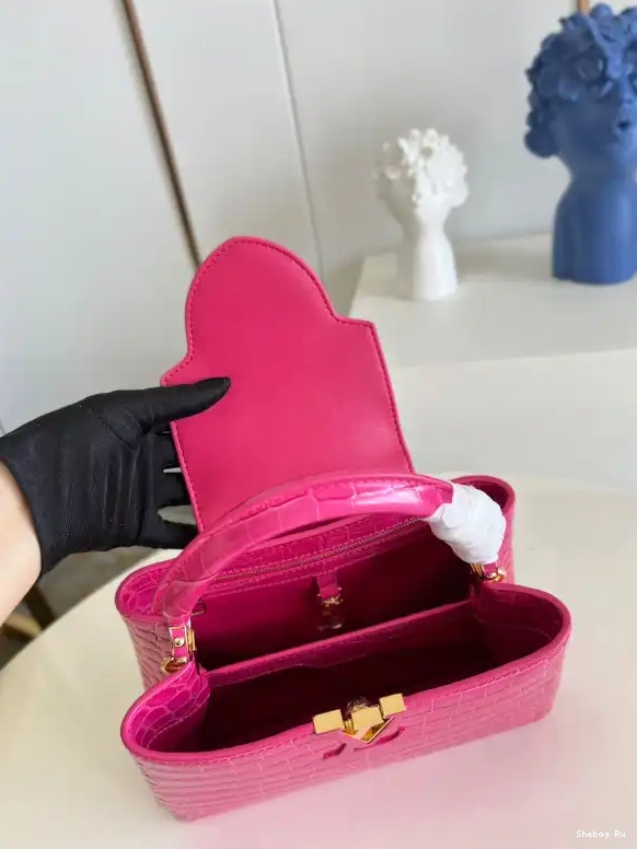 CAPUCINES VUITTON LOUIS BB 0516